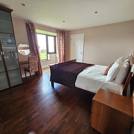 Fuchsia Lodge - New Luxury 5* Beachside Lodge With Sauna - 4 Beds Ensuite - Spectacular Location Waterville Exteriér fotografie
